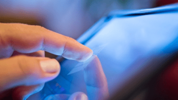 сенсорный экран планшета